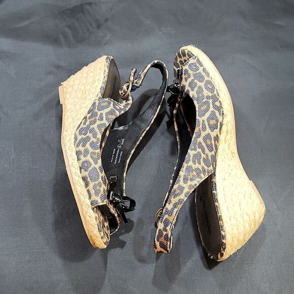 MONTEGO BAY CLUB LEOPARD BROWN CAMINO PEEP-TOE WEDGE SANDAL - Picture 11 of 14